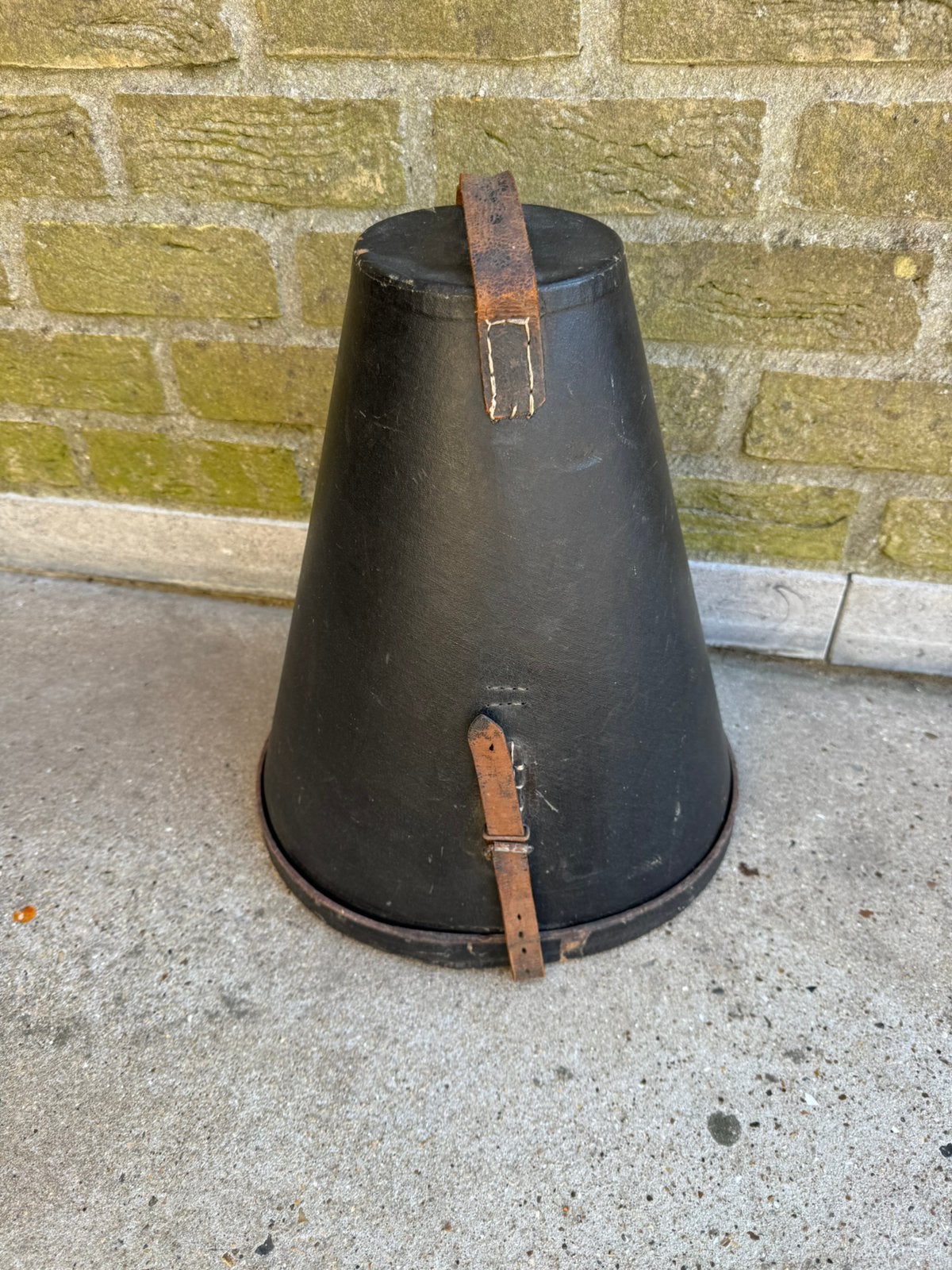 WW1 boîte pour casque a pointe, Collections, Enlèvement ou Envoi