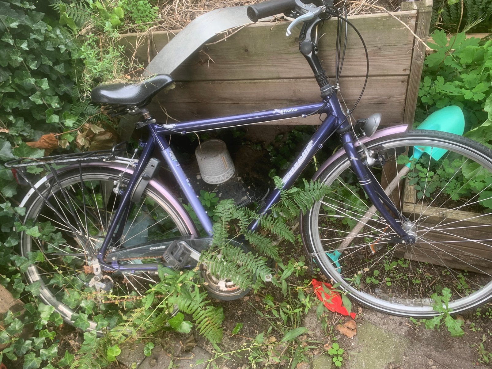 Oud ijzer en 3 fietsen SPOTPRIJS, Ophalen