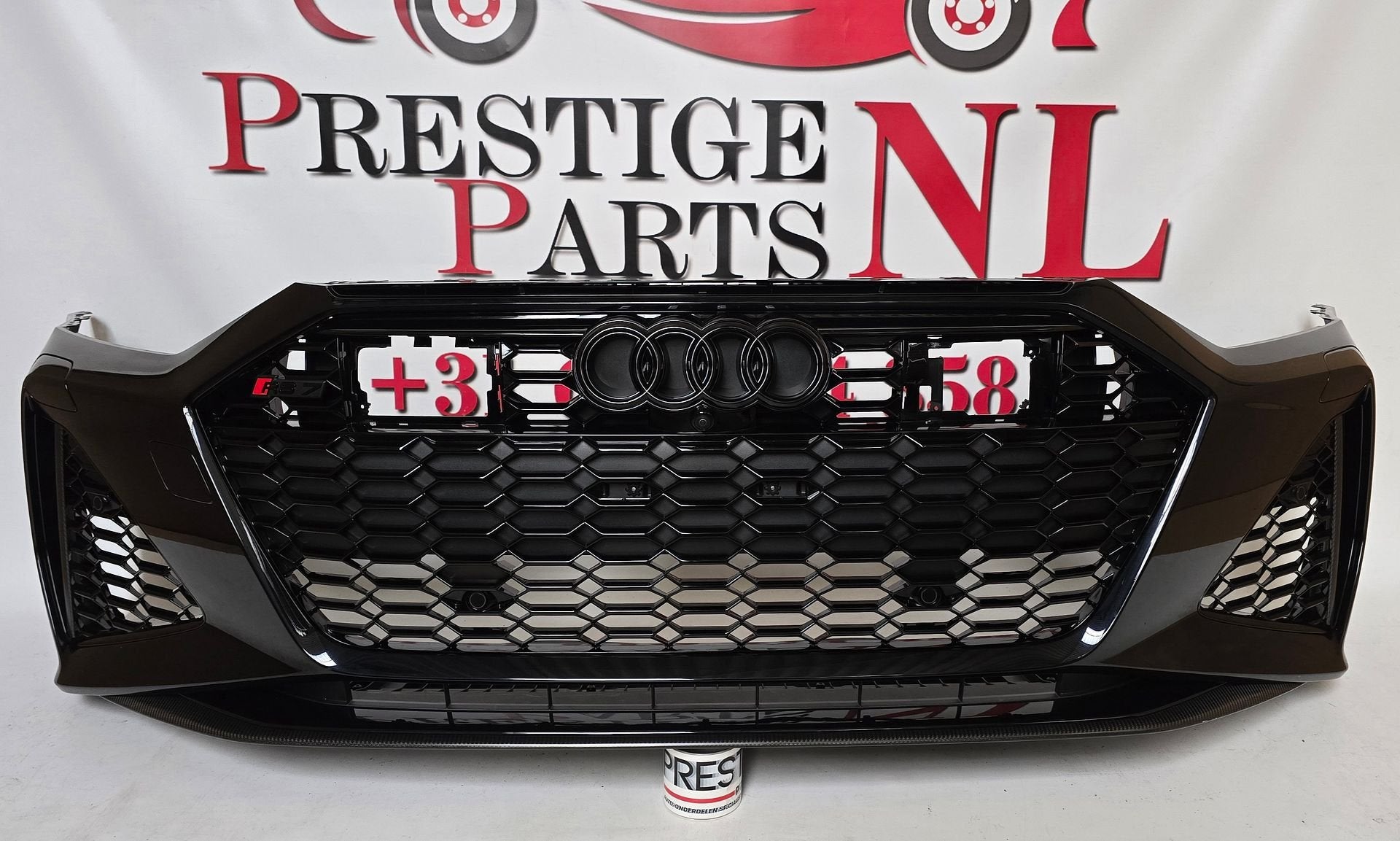 Voorbumper Audi A6 C8 4K8 RS6 ORIGINEEL 6xPDC CAMERA CARBON, Gebruikt, -, Voor, Bumper