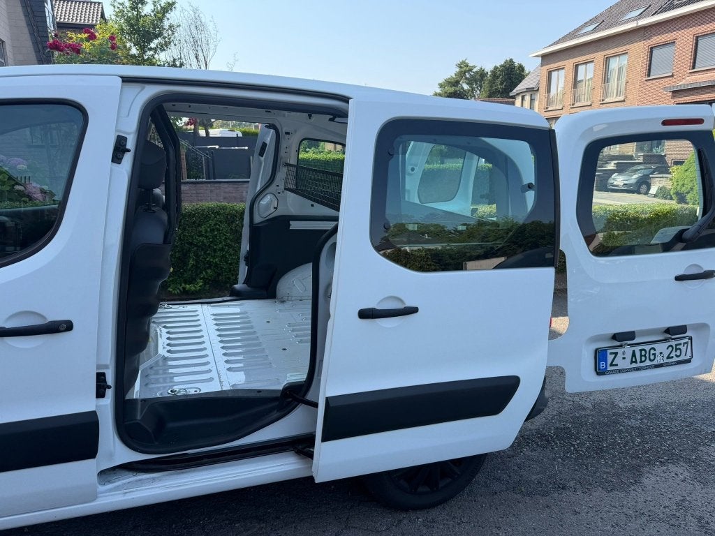 Citroën Berlingo 1.6 HDi Fresh, Auto's, Voorwielaandrijving, Euro 5, 4 cilinders, Wit