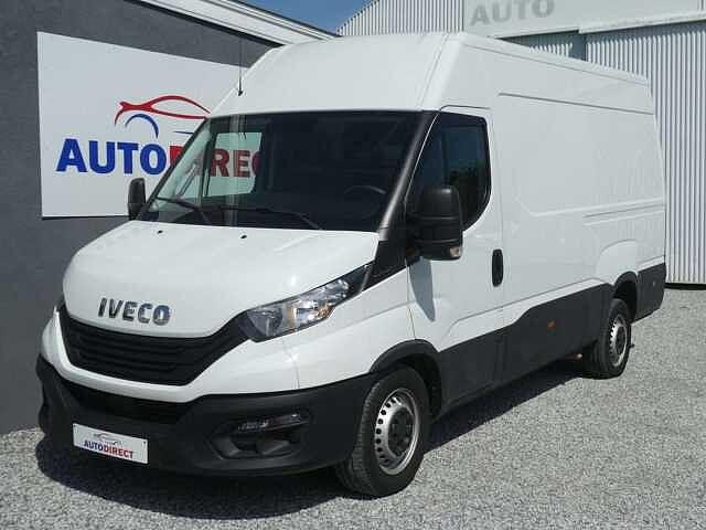 Iveco Daily 2.3D 35-140 L3H2 Airco, Bluetooth * 20650+Tva *, Autos, Achat, Euro 6, Entreprise, Boîte manuelle
