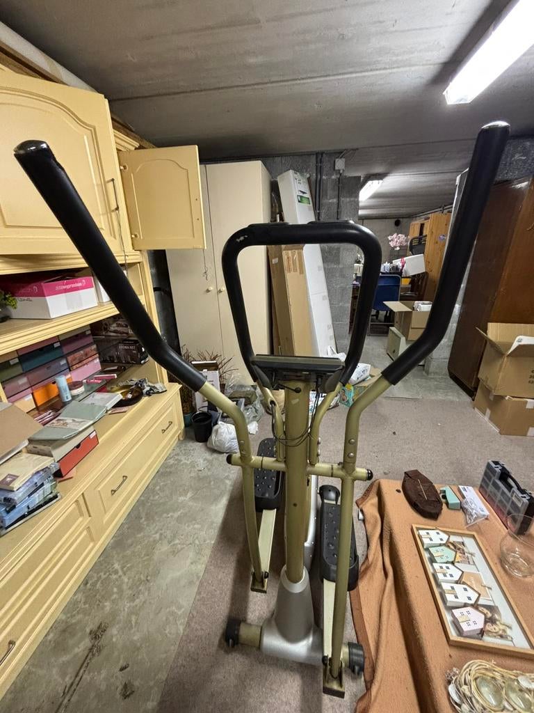 Cross trainer, Sport en Fitness, Fitnessapparatuur, Ophalen, Zo goed als nieuw, Metaal, Crosstrainer