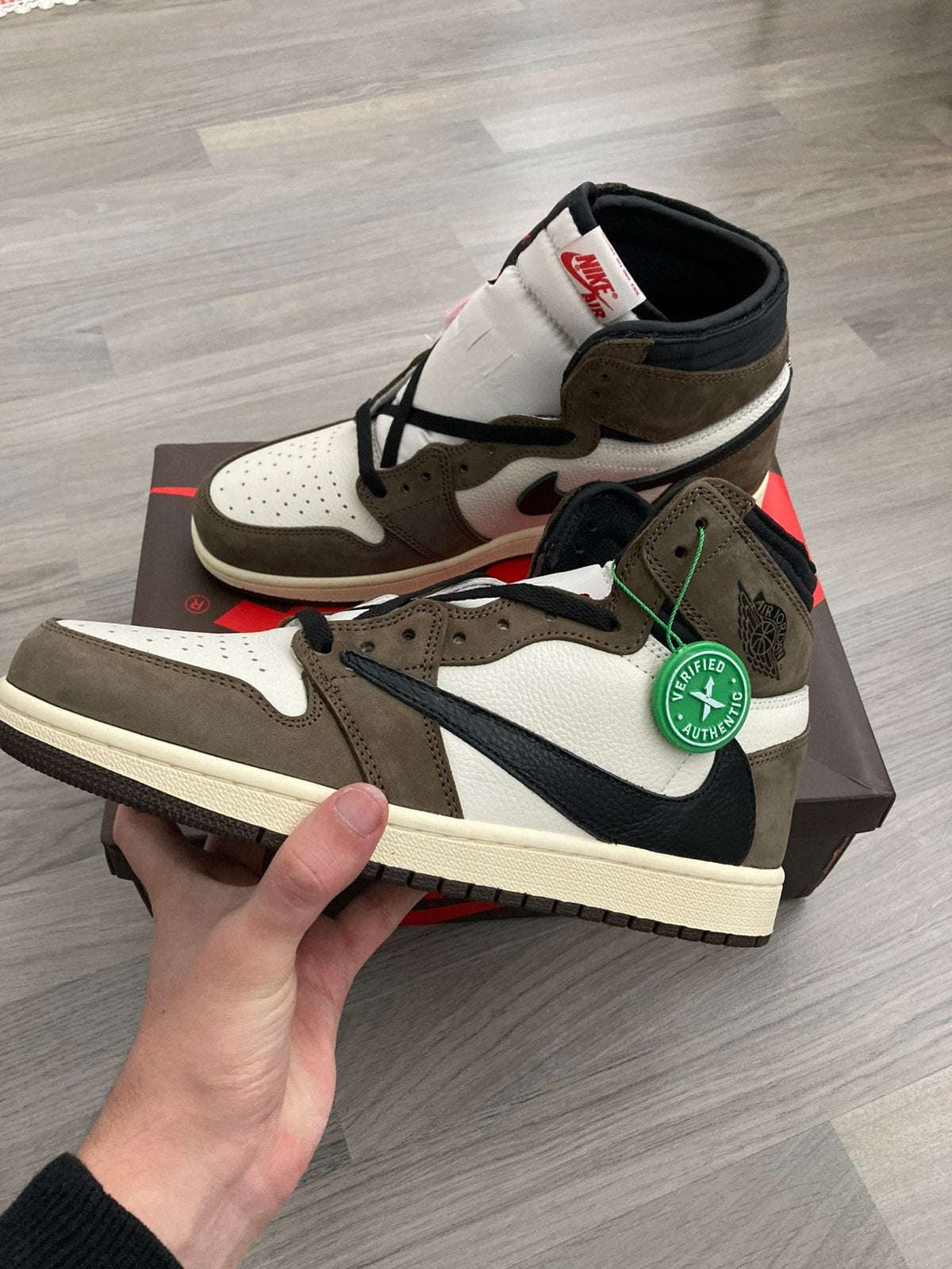 Niks air jordan 1 high travis scott dark mocha, Kleding | Heren, Schoenen, Ophalen of Verzenden, Zo goed als nieuw