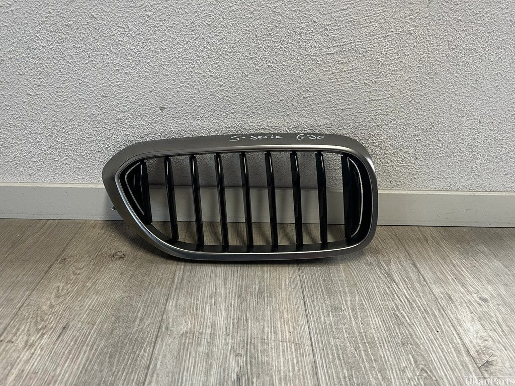 BMW 5-Serie G30 G31 Luxery Line Linker Grill Links 7390866, Gebruikt, Voor, BMW