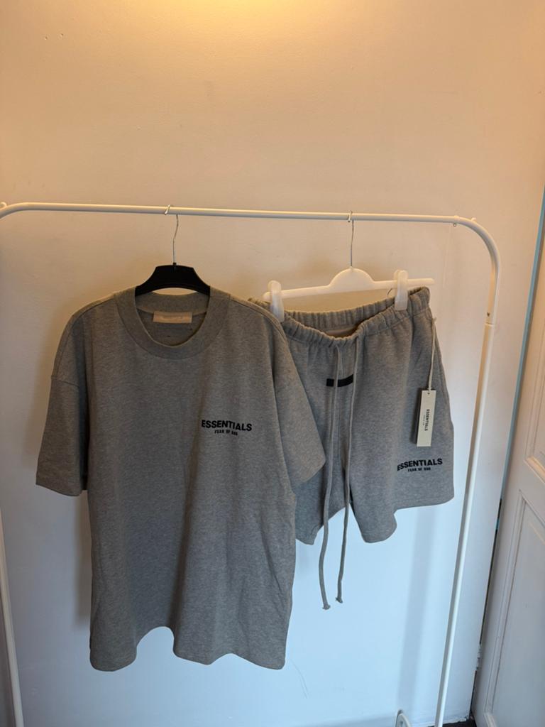 Essentials fear of god - nieuw - maat m - direct leverbaar, Vêtements | Hommes, Pantalons, Comme neuf, Taille 48/50 (M), Beige