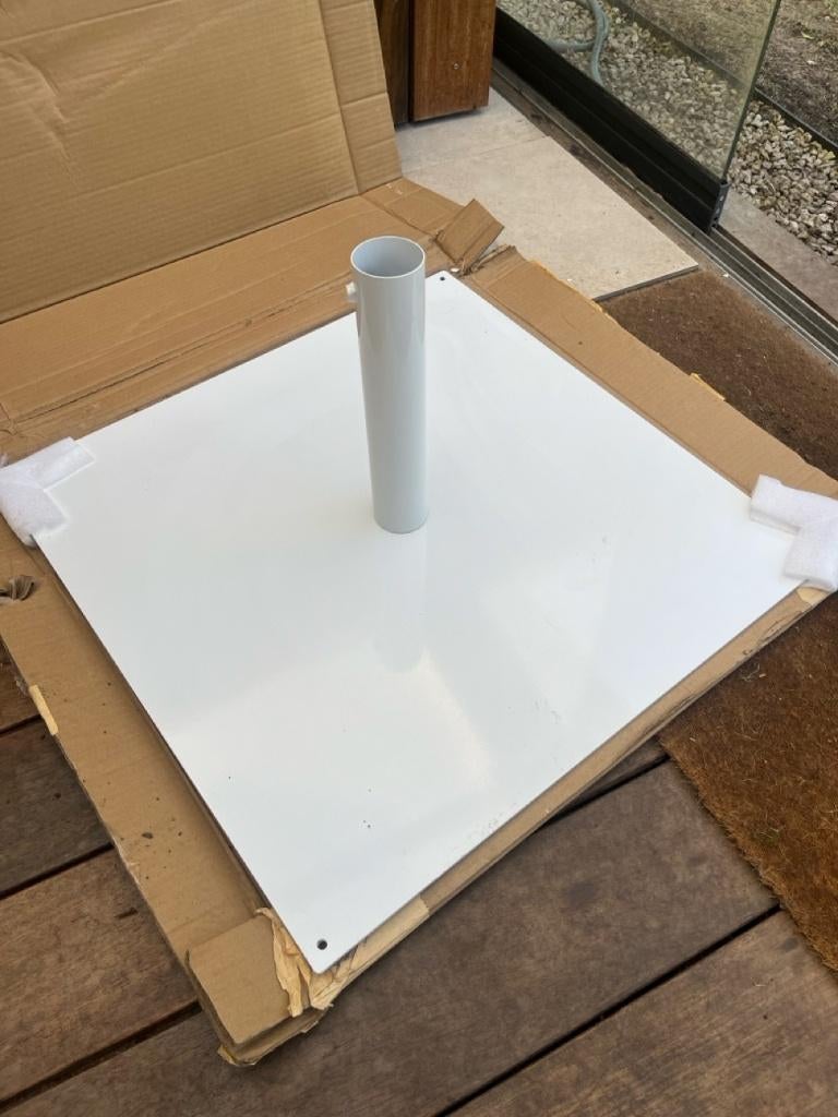Bolero Platte Metalen Parasolvoet Wit - 18Kg, Ophalen, Nieuw, Minder dan 1 meter, Parasolvoet