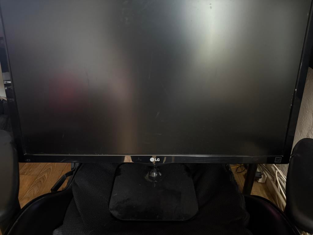 Ecran PC LG 61cm 1080p 60hz LED, Informatique & Logiciels, Moniteurs, Gaming, 3 à 5 ms, Full HD, Comme neuf