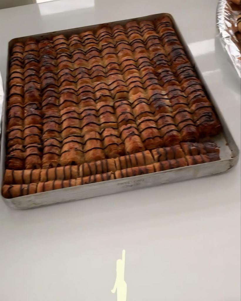 Baklava, Collections, Machines | Jukebox, Enlèvement