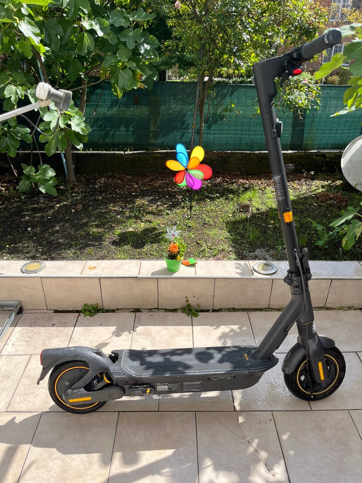 Elektrische step g2 max, Fietsen en Brommers, Steps, Ophalen, Zo goed als nieuw, Elektrische step (E-scooter)