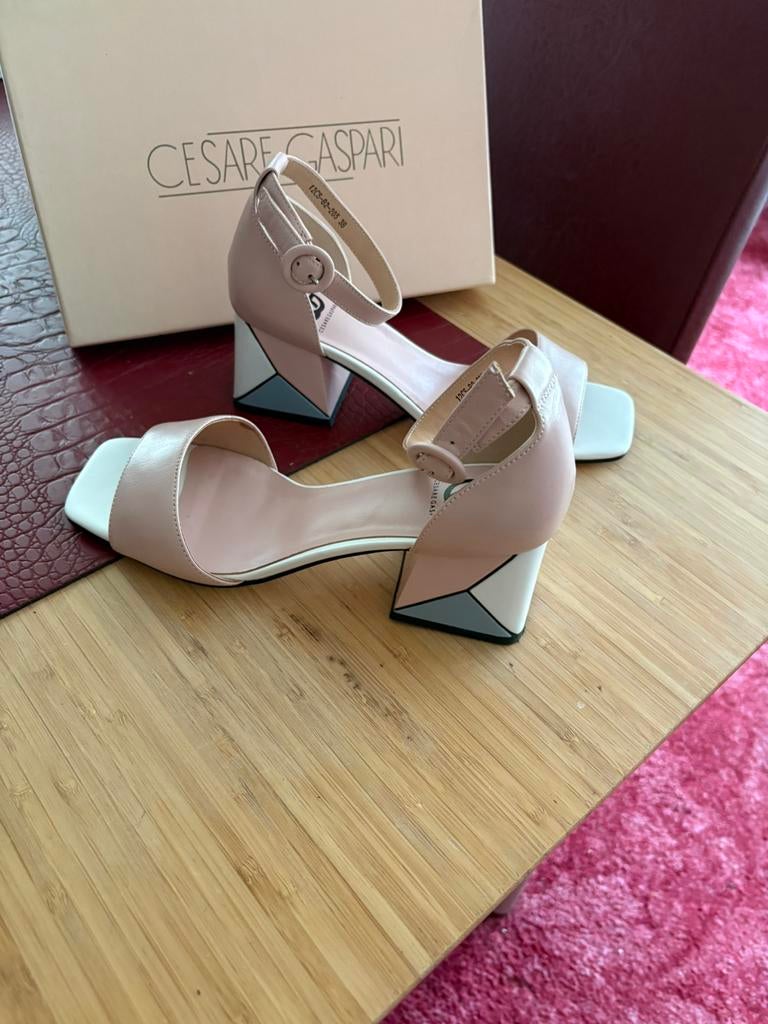 Sandales en cuir Cesare Gaspari, Enlèvement, Comme neuf