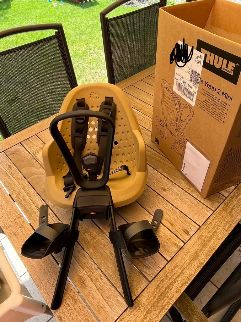Thule yepp mini 2, Fietsen en Brommers, Fietsaccessoires | Fietsstoeltjes, Ophalen, Voetsteuntjes, Voorzitje, Nieuw