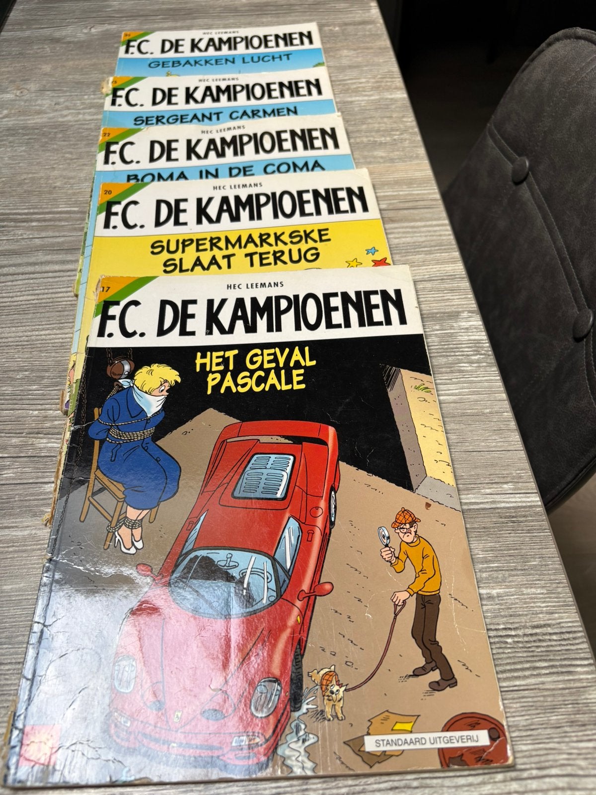 F.C. De Kampioenen 5 x, Ophalen of Verzenden, Gelezen