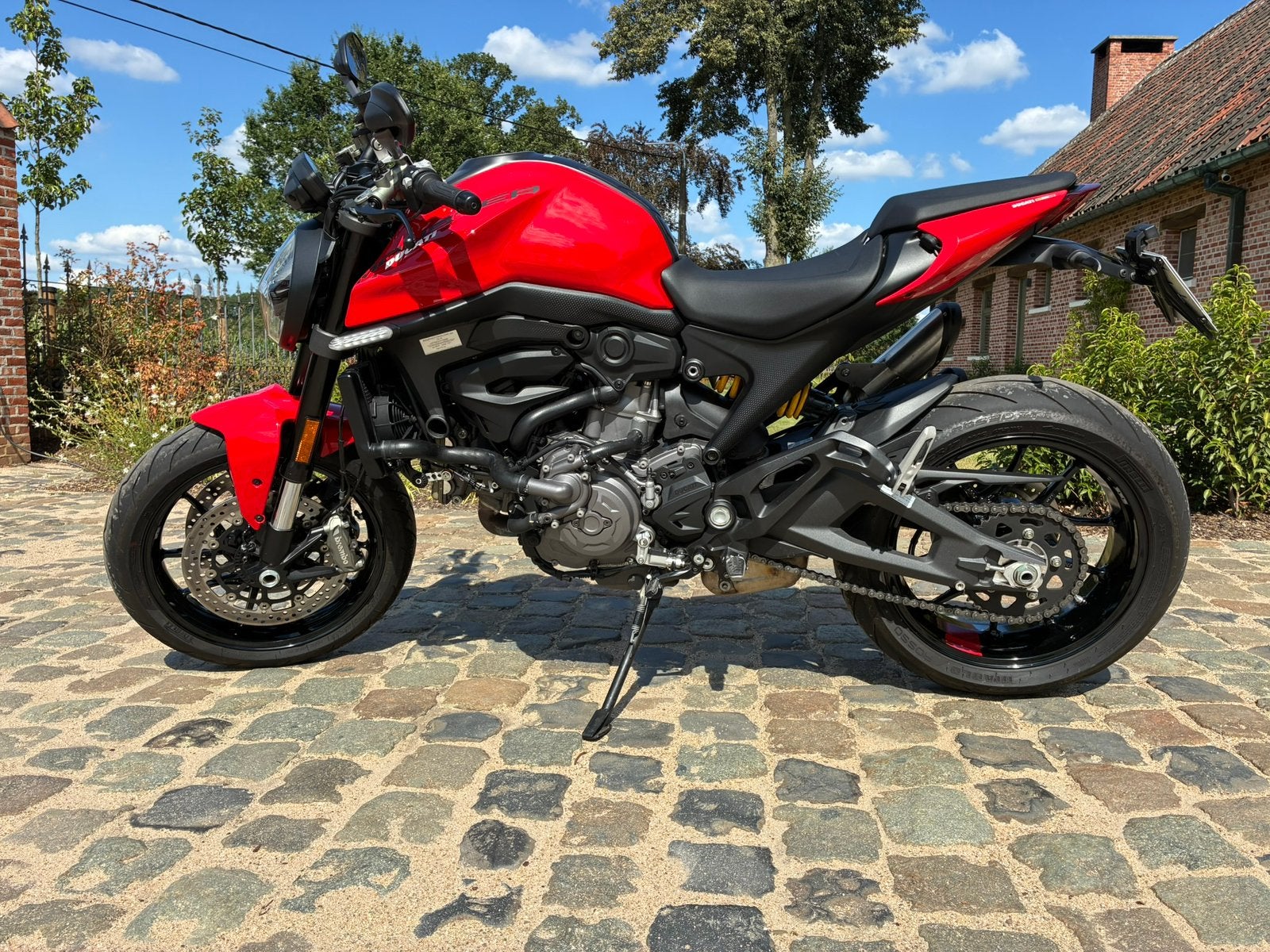 Ducati monster 937- nieuw staat, Motos, Motos | Ducati, Occasion, Particulier, Poignées chauffantes, Manuelle