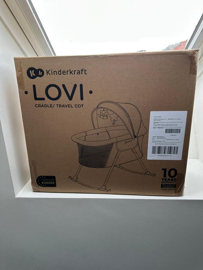 Kinderkraft LOVI — 3-in-1 grijs babybedje, Tuin en Terras, Ophalen, Nieuw