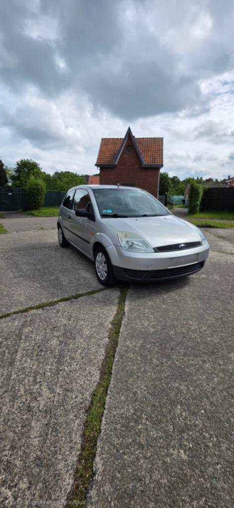 Ford fiesta 1.25 benzine, Auto's, Voorwielaandrijving, Stof, 1242 cc, Airconditioning