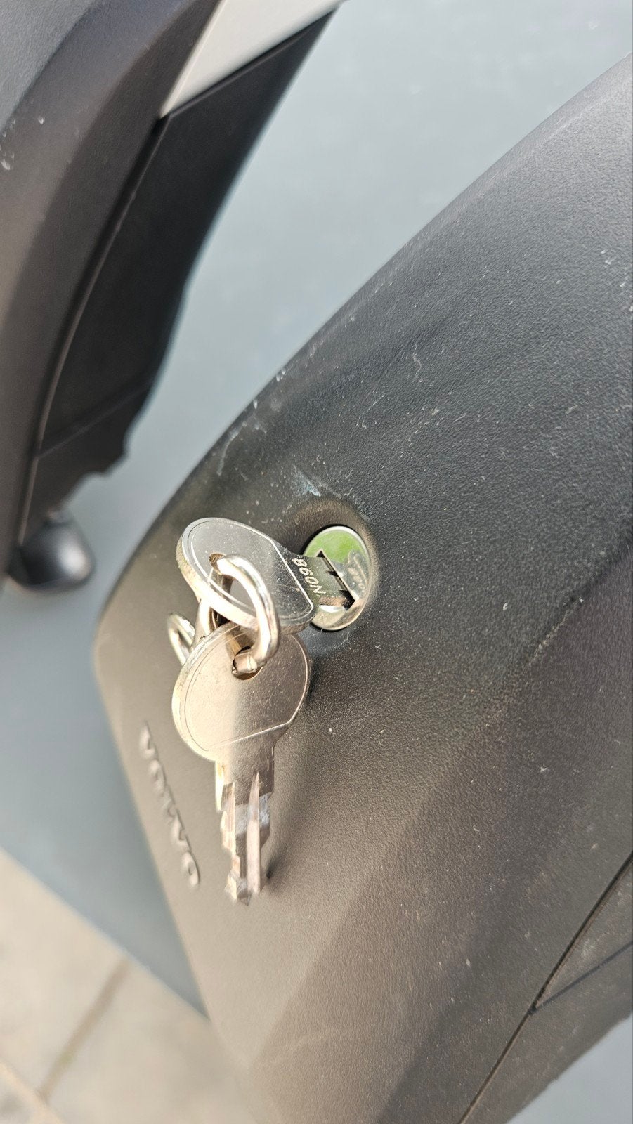 Originele Volvo V70 / XC70 dakdragers (2007-2016), Ophalen, Zo goed als nieuw