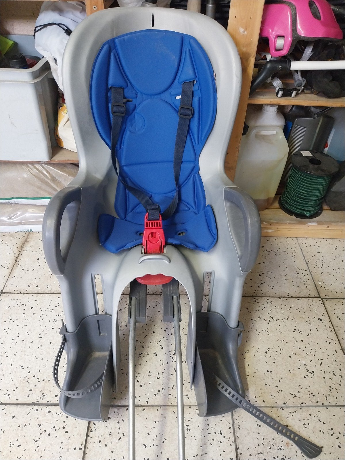 siege enfant pour velo, Fietsen en Brommers, Fietsaccessoires | Fietsstoeltjes, Ophalen, Gebruikt, Achterzitje, Voetsteuntjes