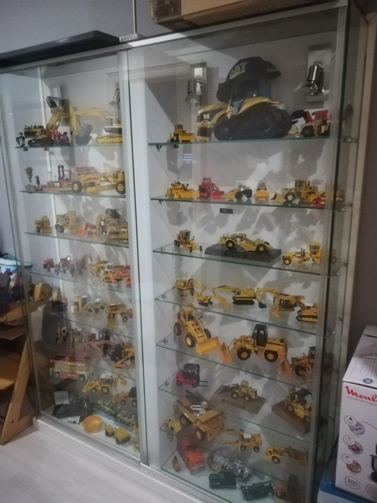 Miniatuurkraantjes en graafmachines, Ophalen
