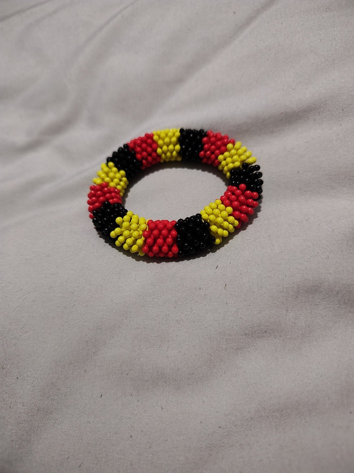 Bracelet belge, Envoi, Comme neuf, Autres couleurs, Avec bracelets à breloques ou perles