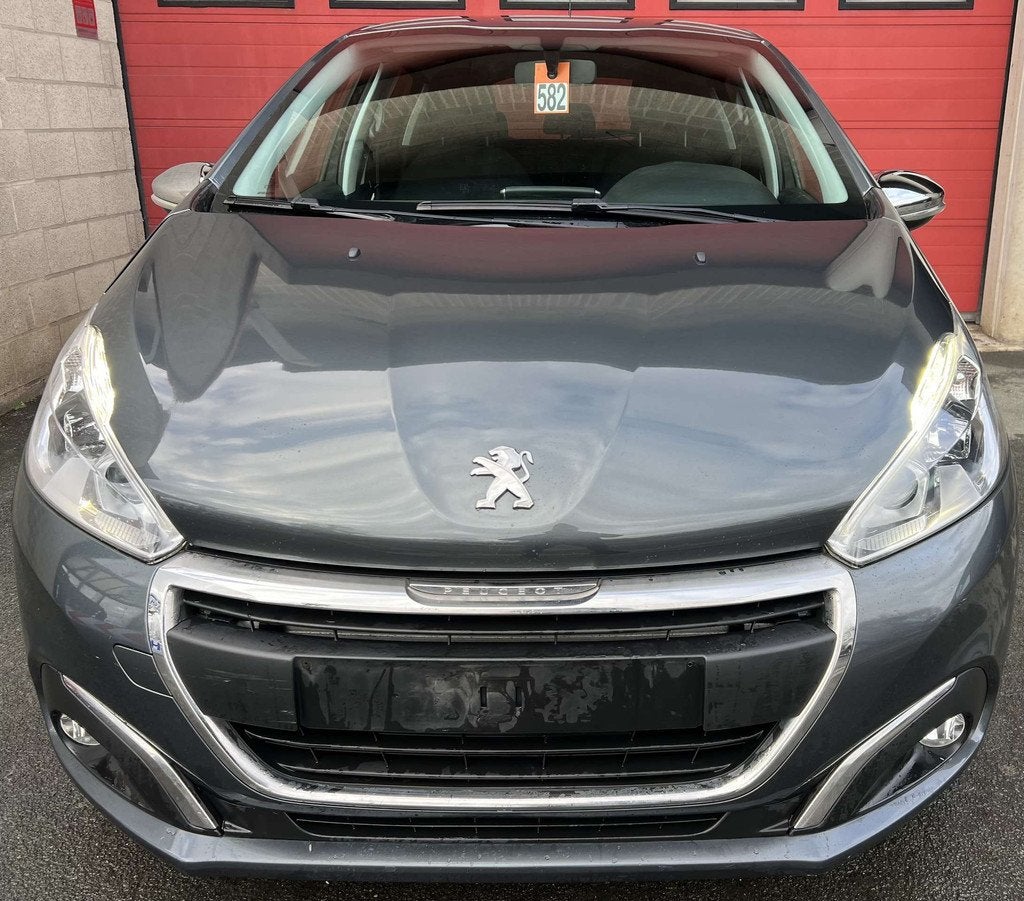 Peugeot 208 1.2i PureTech Style + CLIM + NAVI, Argent ou Gris, Achat, Euro 6, Entreprise