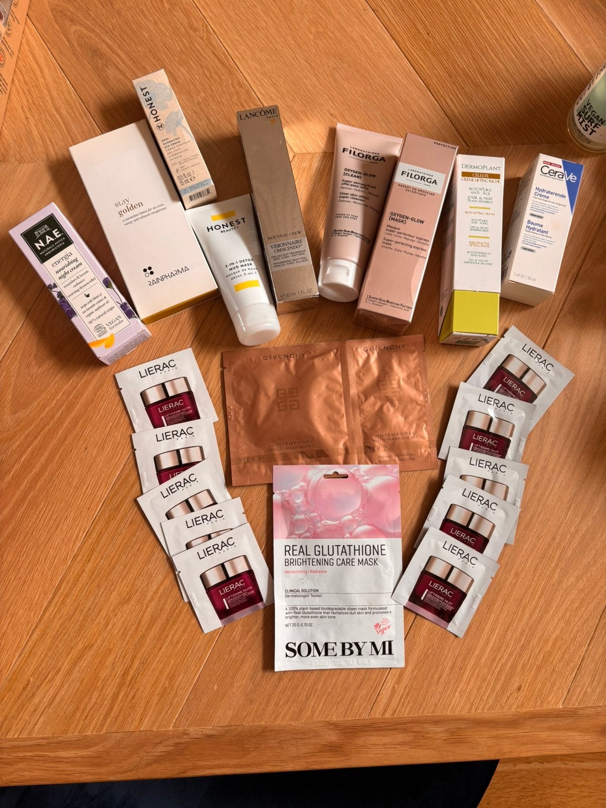 Gros lot de produits cosmétiques à vendre, Bijoux, Sacs & Beauté, Enlèvement, Comme neuf
