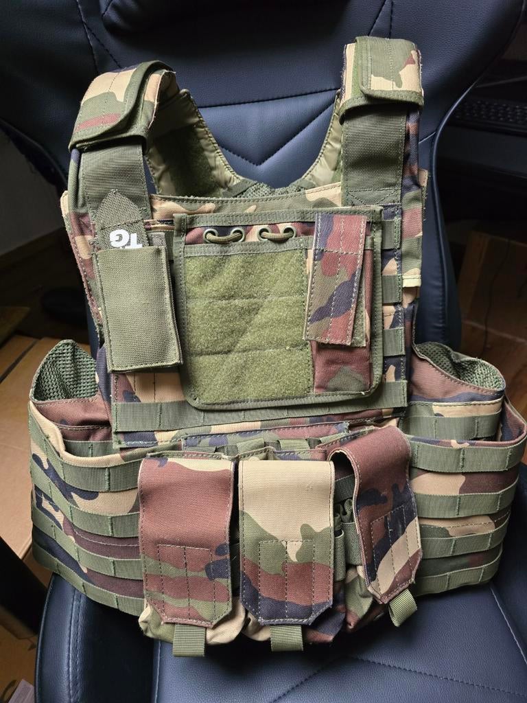 Gilet Tactique et sacs pour airsoft