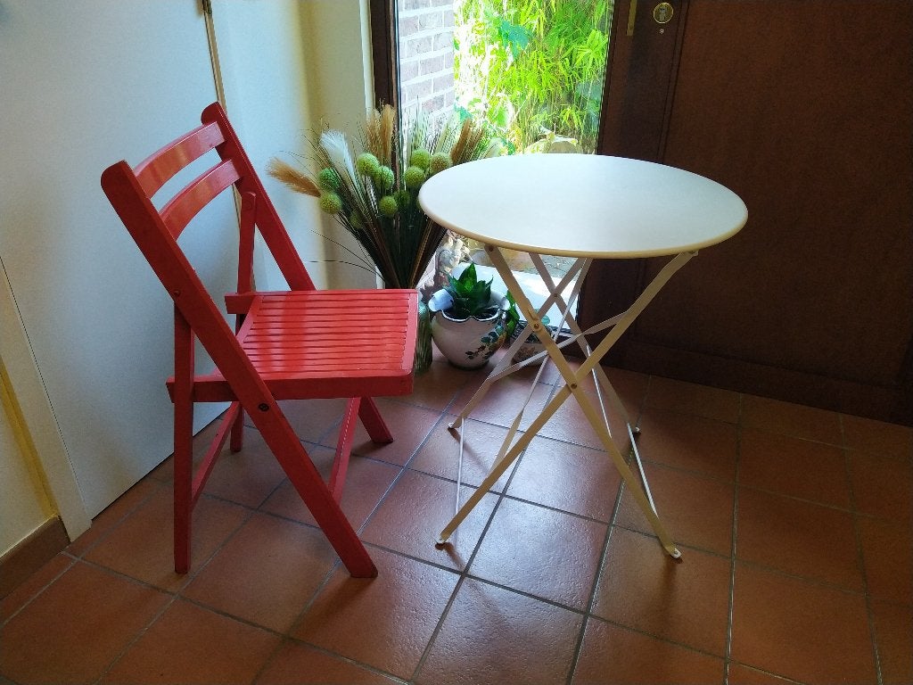 ronde tafel met een stoel, Huis en Inrichting, Ophalen, Gebruikt, Hout