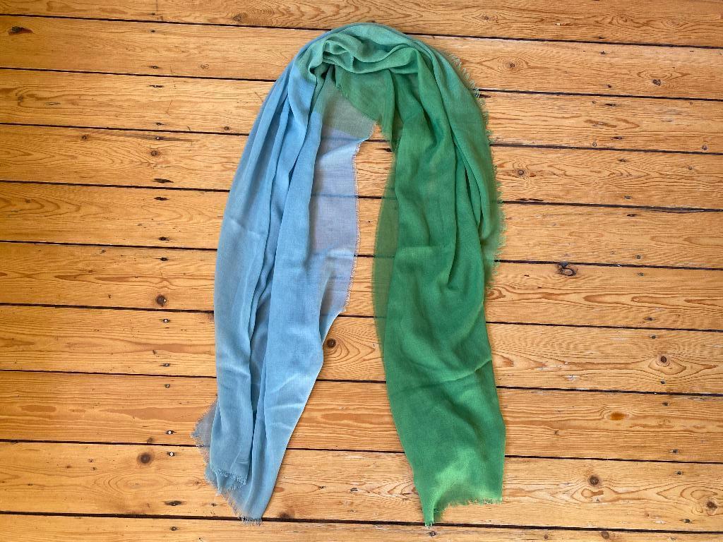 Nieuw sjaaltje, lente/zomer, in 2 kleuren (blauw en groen), Ophalen of Verzenden, Nieuw, Sjaal