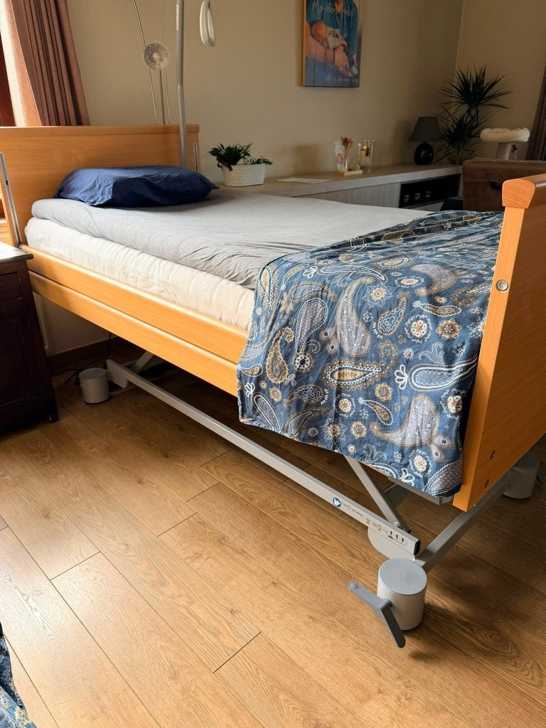 Verzorgingsbed hoog-laag Burmeier Regia, Ophalen of Verzenden, Zo goed als nieuw