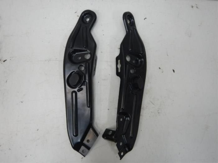 VW Tiguan 571 Koplamphouders L + R (571805931A), Ophalen of Verzenden, Gebruikt