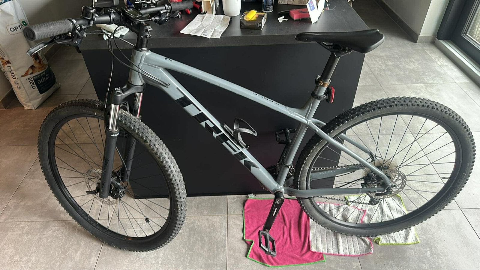 Trek marlin 7, Fietsen en Brommers, Ophalen, Zo goed als nieuw, Heren, Trek