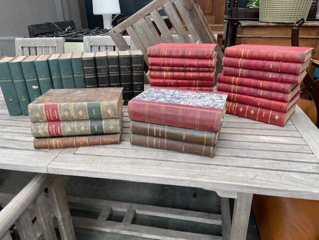 Partij/lot van 44 oude Franse boeken, Antiek en Kunst, Ophalen