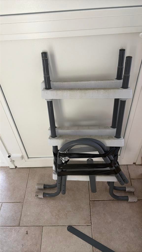 Intex zwembadtrap 91 cm, Tuin en Terras, Ophalen, Zo goed als nieuw