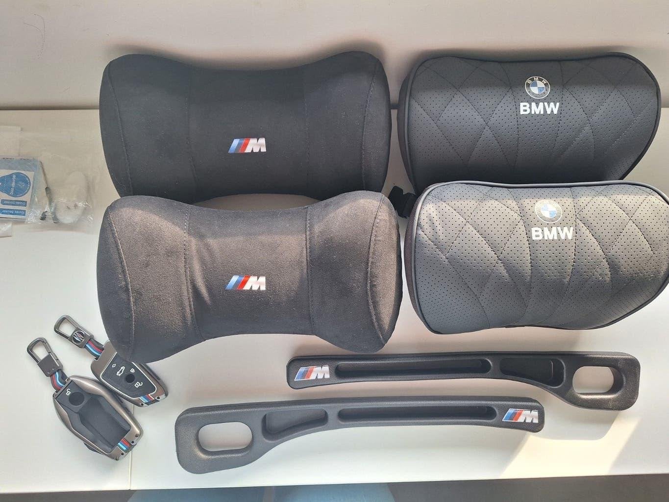 BMW accessoires: hoofdsteunkussens, sleutelcovers,...., Enlèvement ou Envoi