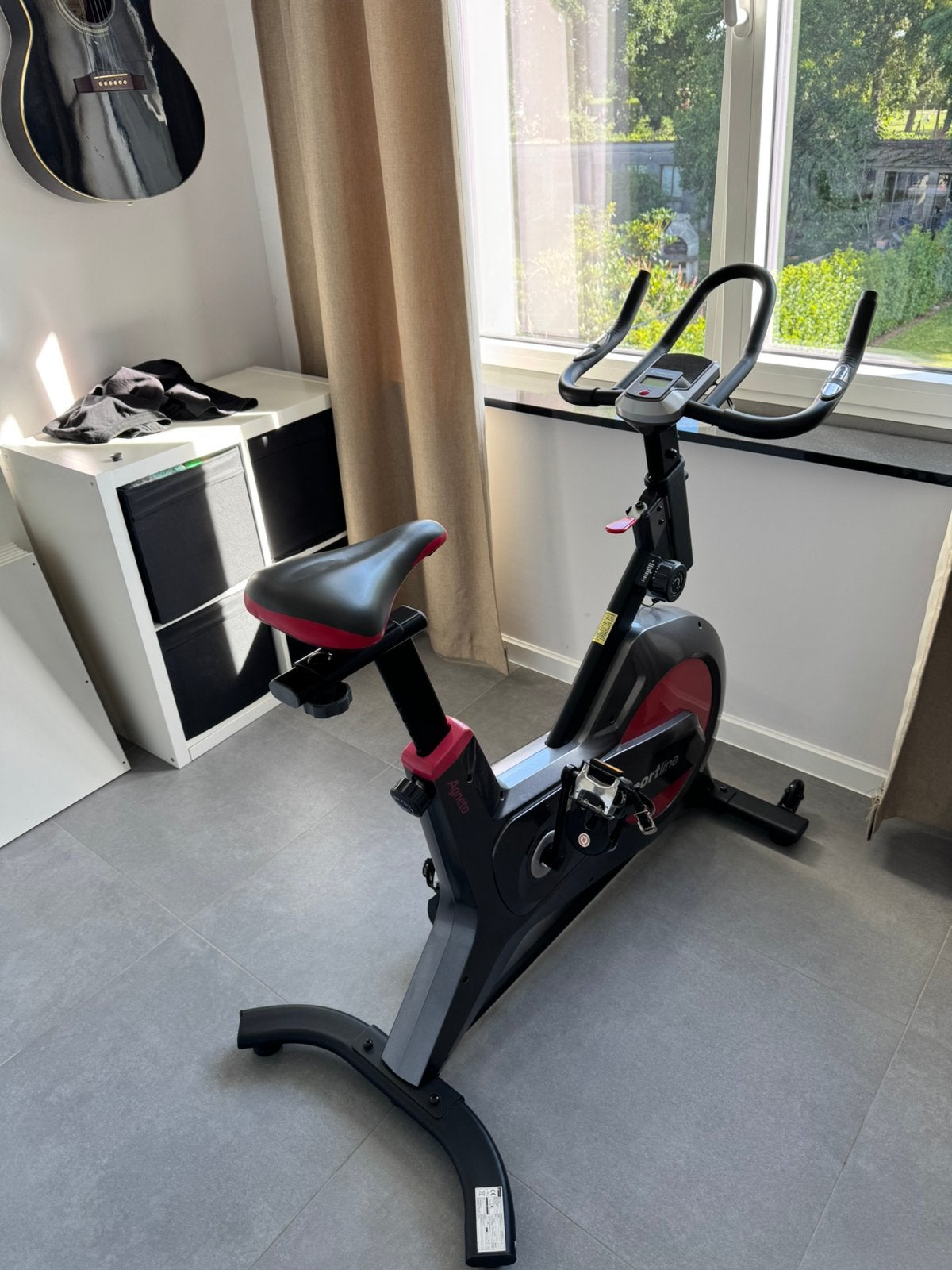 Spin Bike inSPORTline Agneto – Goede Staat, Ophalen, Zo goed als nieuw