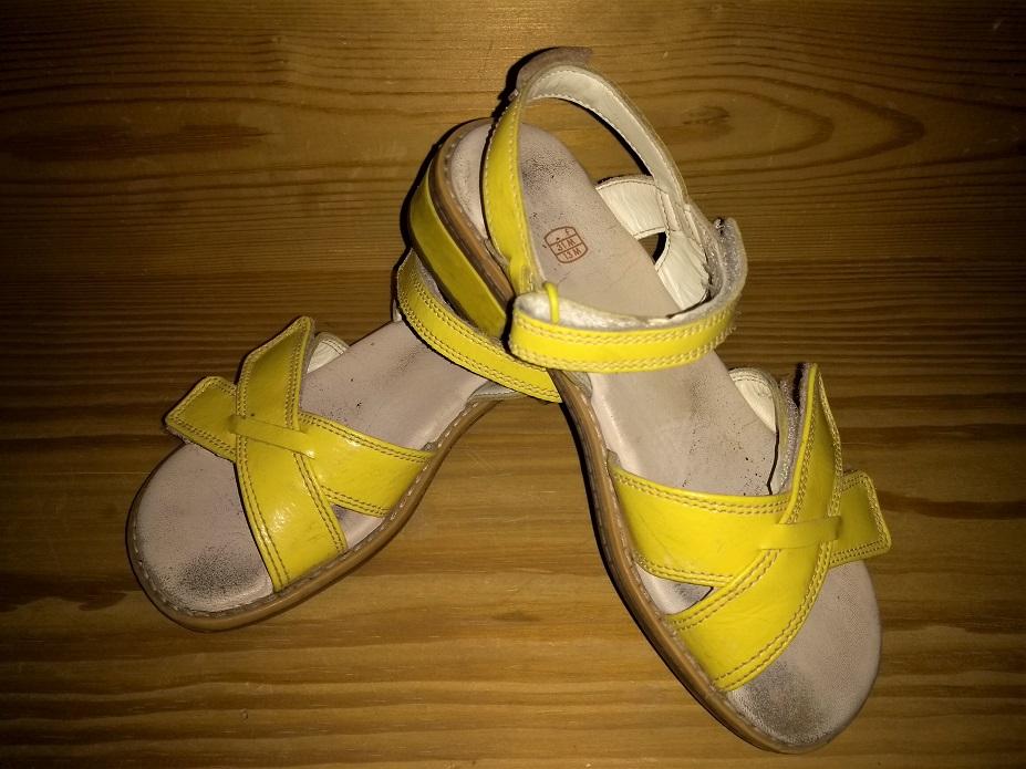 Clarks - sandales fille - pointure 31, Enlèvement, Comme neuf, Fille