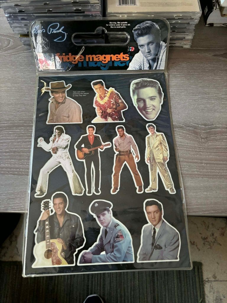 Elvis fridge magnets. setje van 10 koelkastmagneten, (nieuw), Collections, Enlèvement ou Envoi, Neuf, Autres types