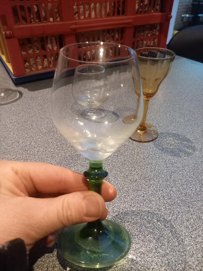Glazen om uw servies aan te vullen., Huis en Inrichting, Ophalen of Verzenden, Gebruikt, Glas, Dienblad
