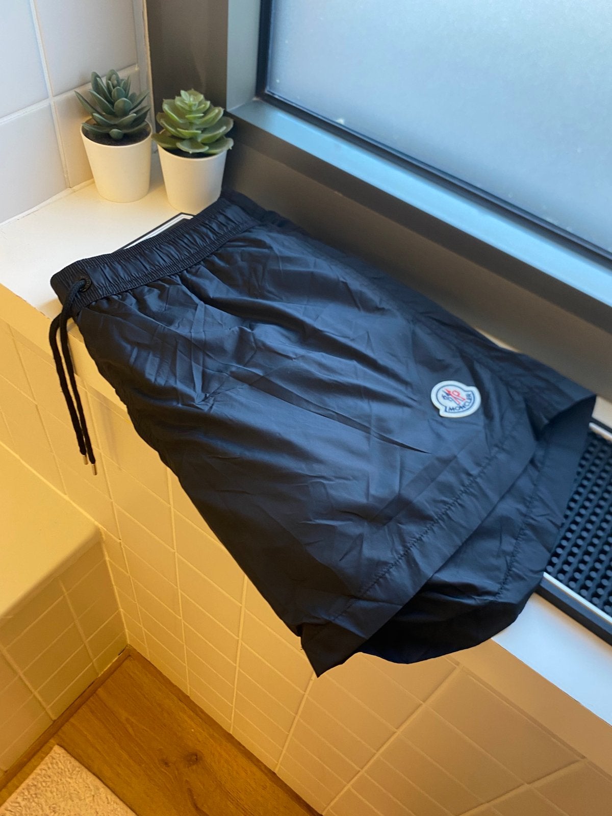 Moncler Black Shorts Luxury M, Kleding | Heren, Badmode en Zwemkleding, Ophalen, Maat 48/50 (M), Zwart