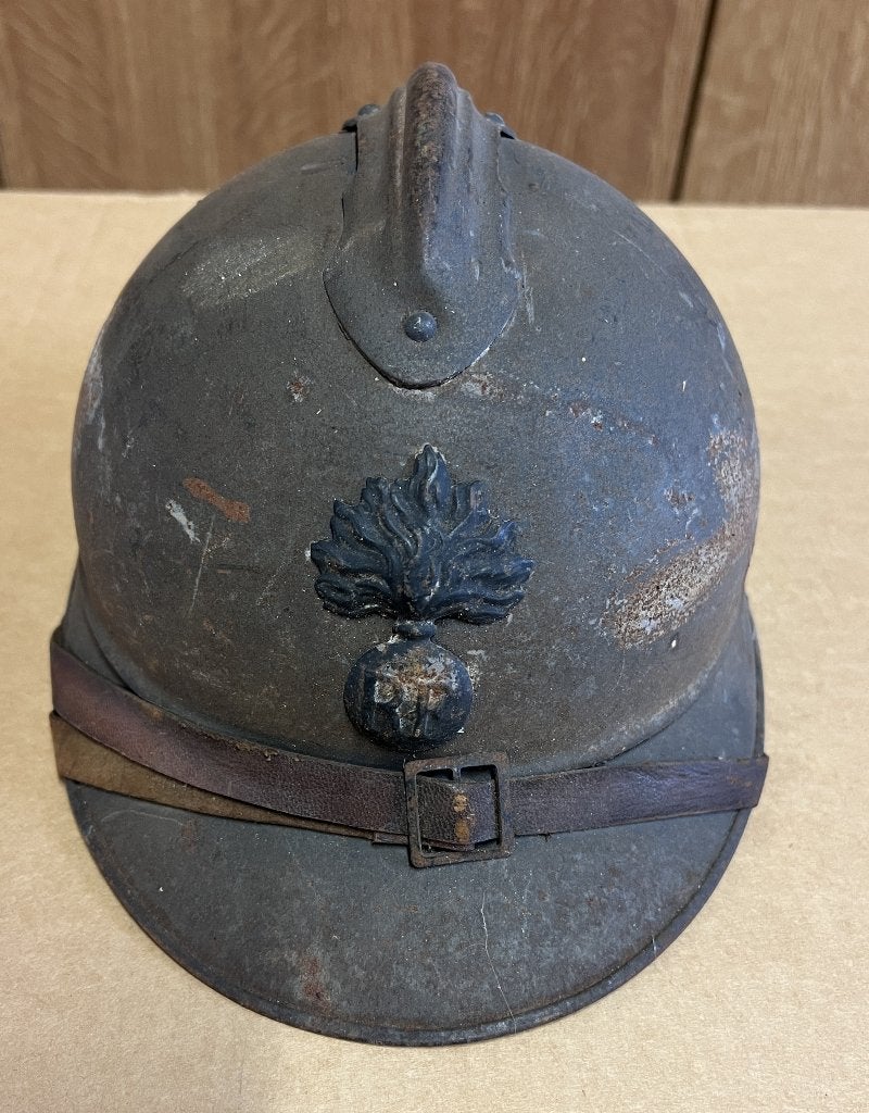 WO1 - Model 1915 Franse Casque Adrian Helm - Zoldervondst, Ophalen of Verzenden, Landmacht, Helm of Baret