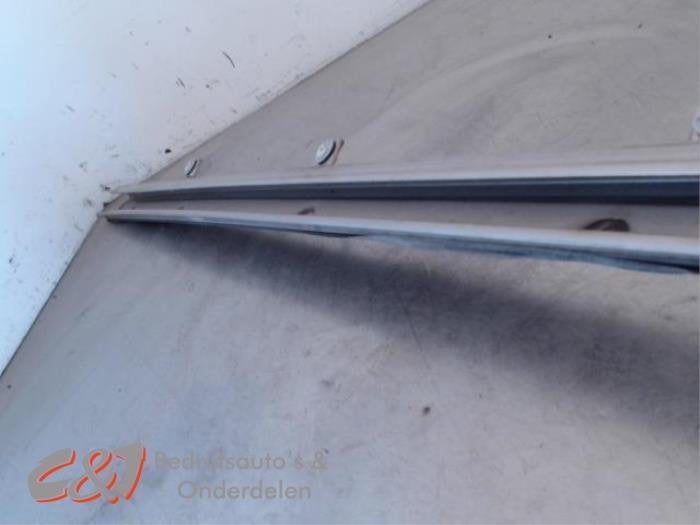 Rail porte coulissante droite d'un Volkswagen Transporter, Volkswagen, -, 3 mois de garantie, Utilisé
