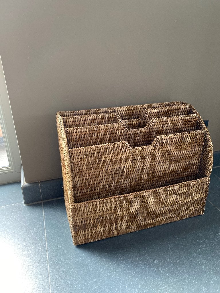 Kranten boeken houder, Huis en Inrichting, Woonaccessoires | Krantenbakken en Lectuurbakken, Ophalen, Natuurlijk materiaal, Lectuurbak