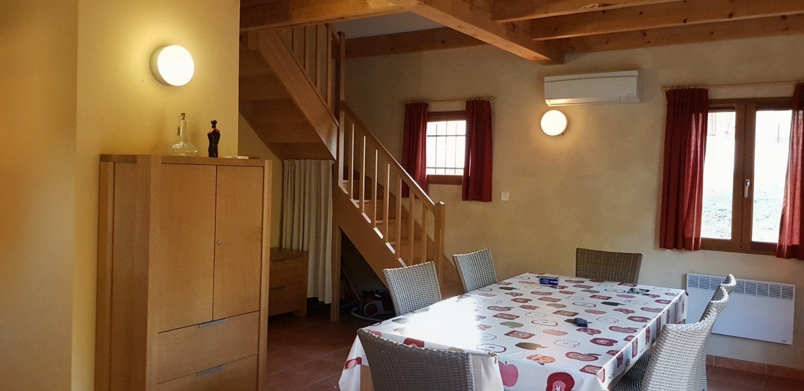 Te huur in de Dordogne. Huis in le Domaine du Lac Bleu
