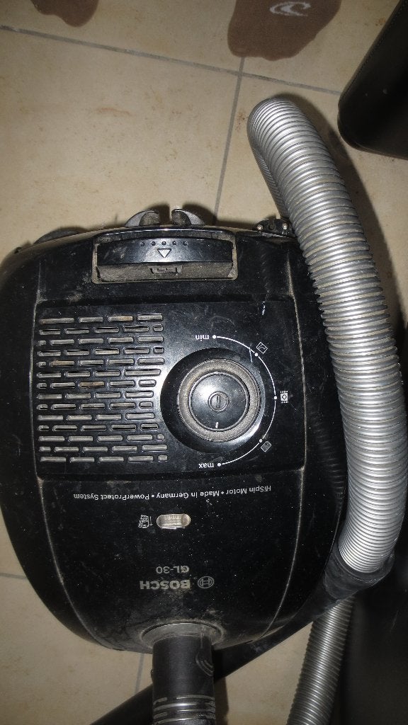 Stofzuiger, Electroménager, Aspirateurs, Enlèvement, Utilisé, Aspirateur traîneau, Bosch
