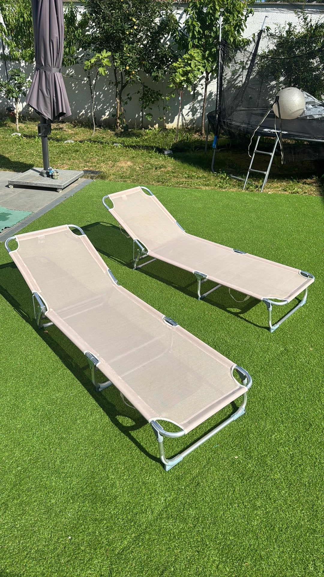 Ligstoel, campingbed voor op het strand en op de camping, Tuin en Terras, Ophalen, Zo goed als nieuw, Textileen, Verstelbaar