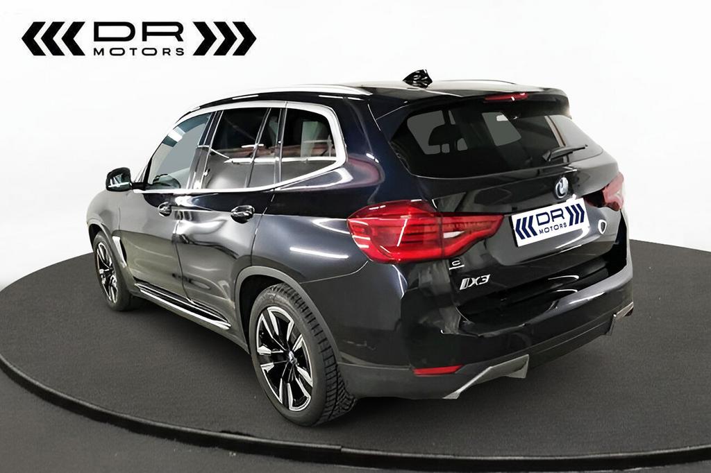 BMW iX3 PANODAK - DRIVING ASSISTENT PRO, 0 kg, 0 kg, 5 places, Détection des panneaux routiers