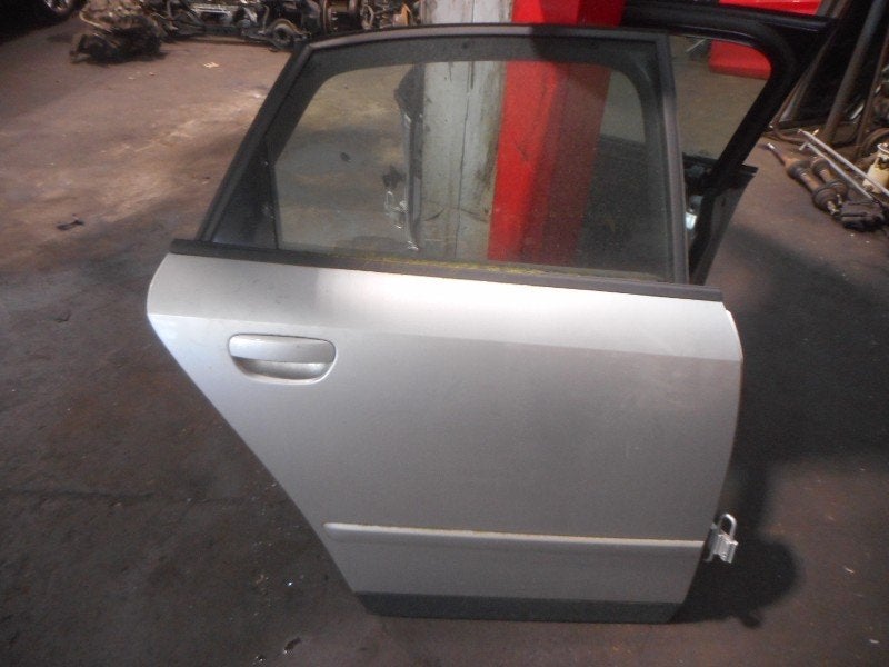 PORTIER RECHTS ACHTER Audi A4 (B6) (01-2000/01-2005), Auto-onderdelen, Carrosserie, Deur, Audi, Achter, Rechts, Gebruikt