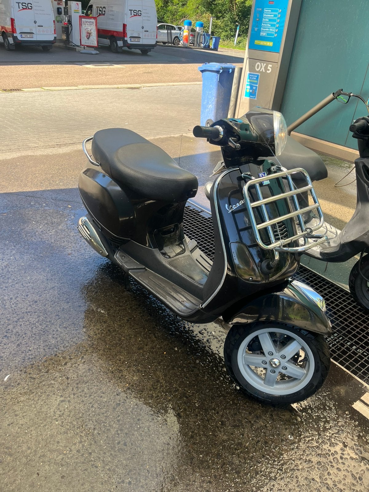 Vespa lx 50cc 4t A klasse, Fietsen en Brommers, Ophalen of Verzenden, Zo goed als nieuw, Vespa LX