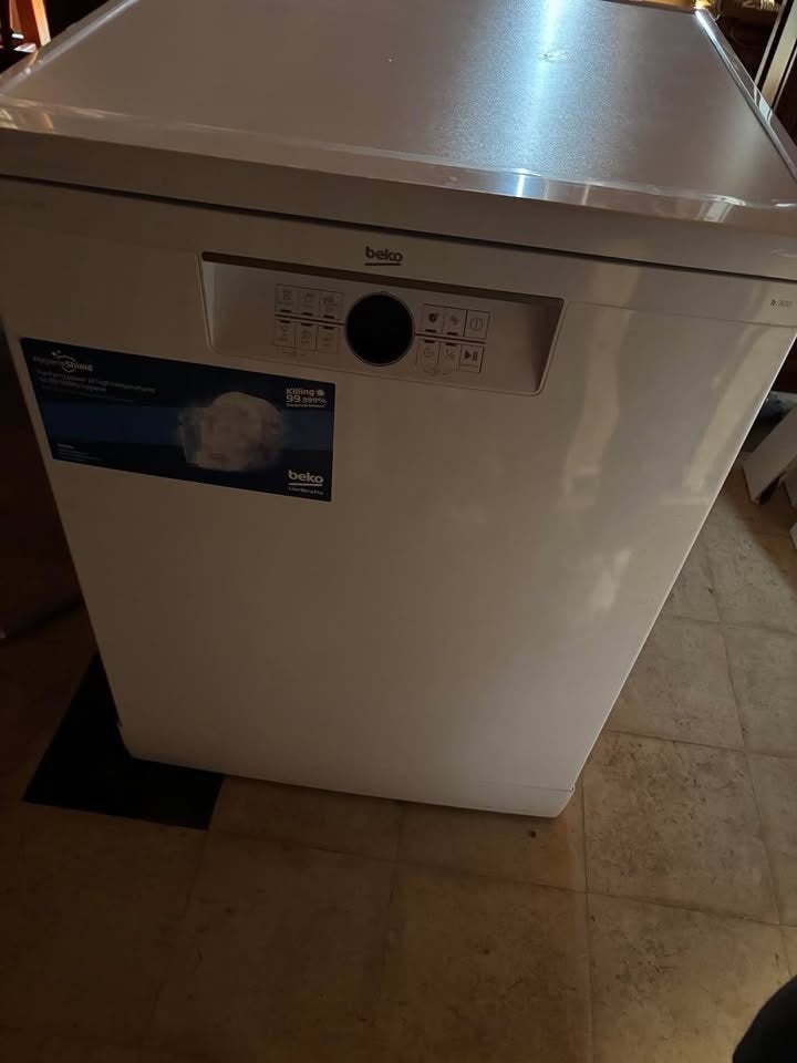 Lave‐vaisselle Beko BDFN26431W, Electroménager, Programme court, 85 à 90 cm, Comme neuf, Enlèvement