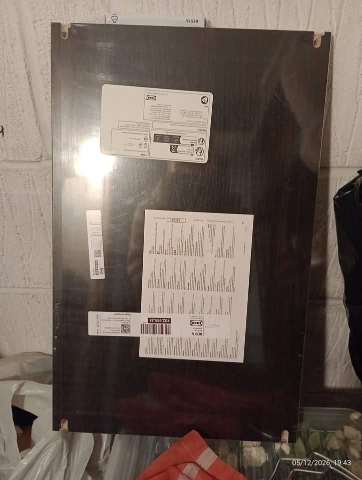 IKEA aanvullende tablet voor de Besta-serie, Ophalen, Nieuw